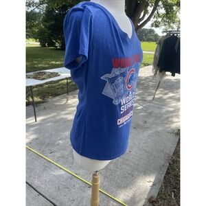 MLB Chicago Cubs 2016 World Series Champions Women's T Shirt Blue Sz M V Neck‎